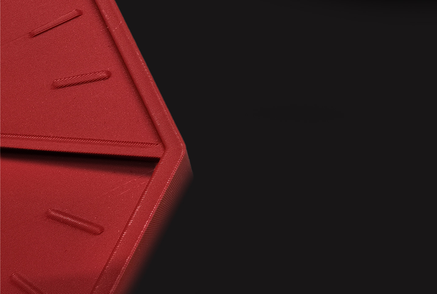 Rouge-Horloge-PLA-sombri